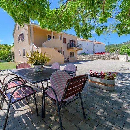 Apartments Marina Veskovic Nerezine Exterior photo