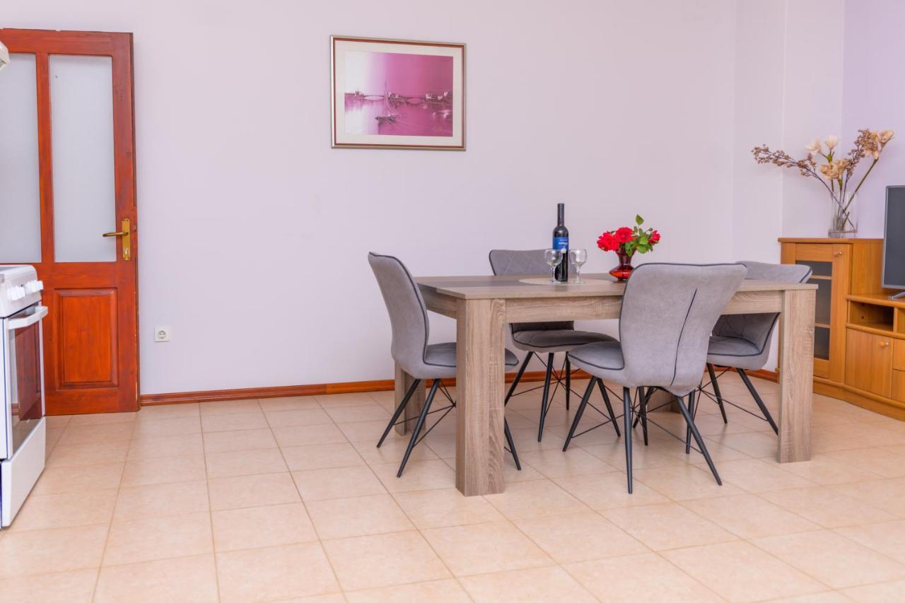 Apartments Marina Veskovic Nerezine Exterior photo