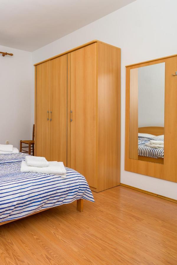 Apartments Marina Veskovic Nerezine Exterior photo
