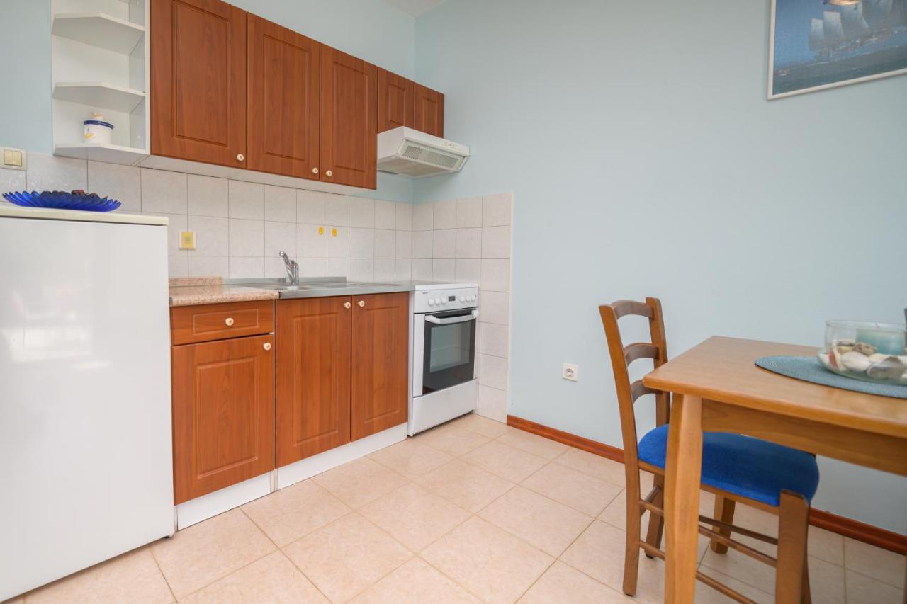 Apartments Marina Veskovic Nerezine Exterior photo